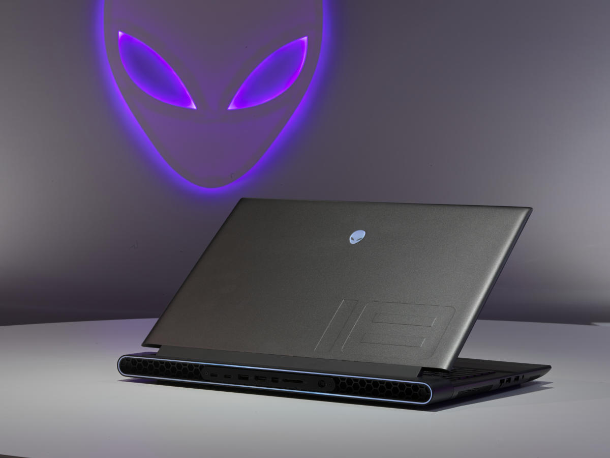 l’ultimo-laptop-da-gioco-di-alienware-e-il-primo-a-disporre-della-gpu-amd-radeon-rx-7900m