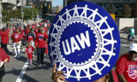 united-auto-workers-cerca-di-sindacalizzare-tesla,-bmw-e-altre-case-automobilistiche