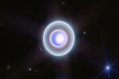 la-nuova-immagine-di-urano-del-telescopio-webb-sembra-un-portale-verso-un’altra-dimensione